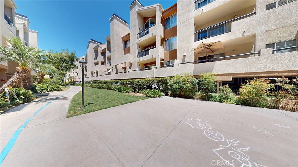 5550 Owensmouth AVE #217, Woodland Hills, CA 91367
