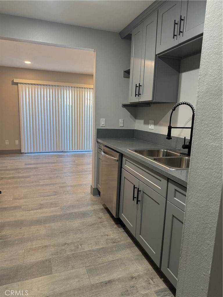 North Hollywood, CA 91605,7445 Laurelgrove AVE #2