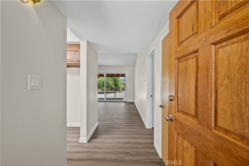 Northridge, CA 91324,18644 Liggett ST