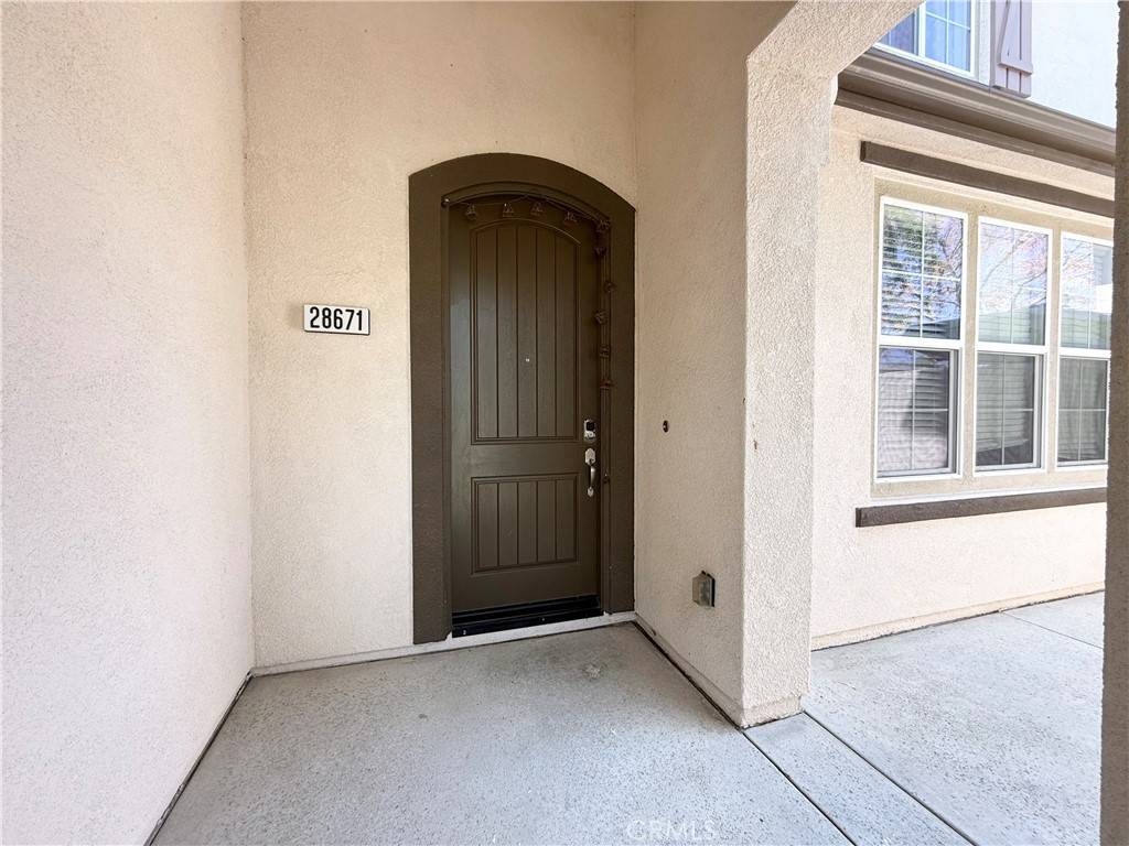 Valencia, CA 91354,28671 Pietro DR