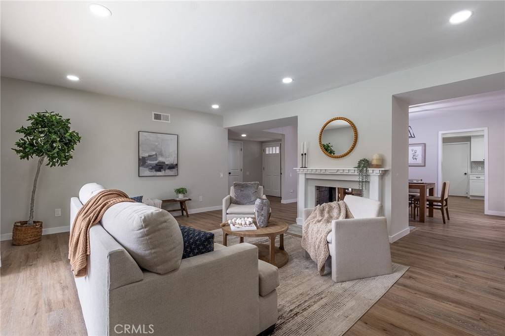 Northridge, CA 91343,9128 Gerald AVE