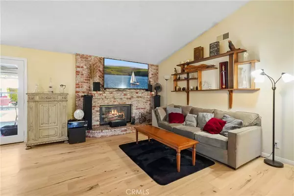 Granada Hills, CA 91344,11255 Paso Robles Ave