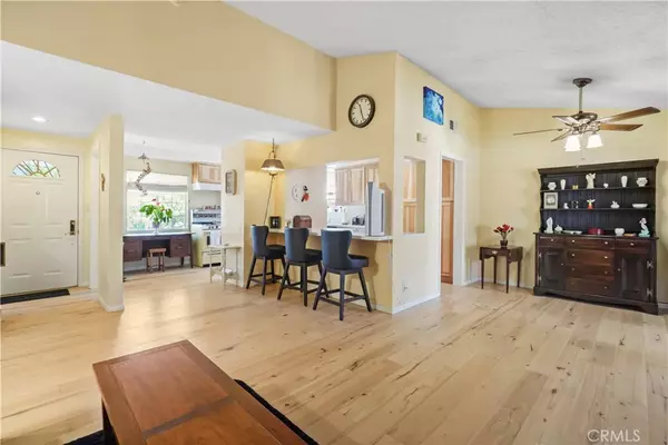 Granada Hills, CA 91344,11255 Paso Robles Ave