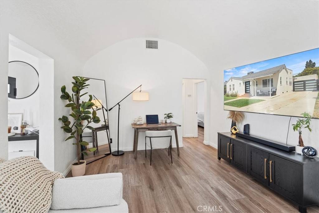 Long Beach, CA 90805,5434 Lewis AVE