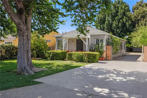 16005 Wyandotte ST, Lake Balboa, CA 91406