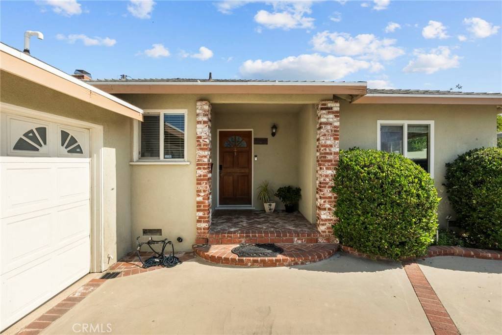 San Fernando, CA 91345,15301 Kingsbury ST