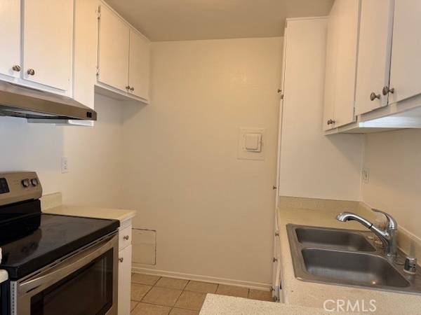 Tarzana, CA 91356,18307 BURBANK #234