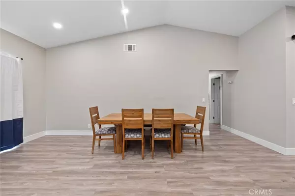 Fontana, CA 92336,7550 Periwinkle DR