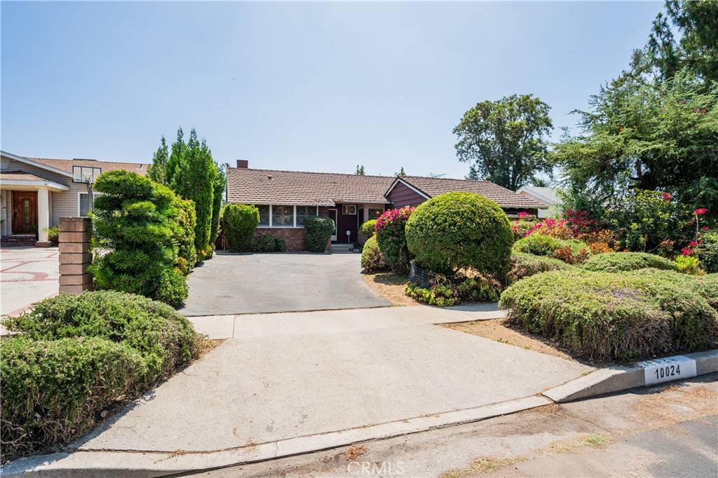 10024 Norwich AVE, San Fernando, CA 91345