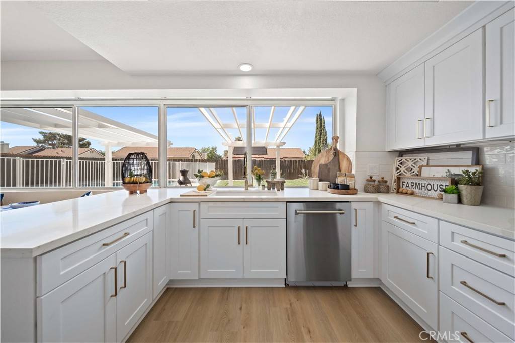 Palmdale, CA 93550,2143 Westminster DR