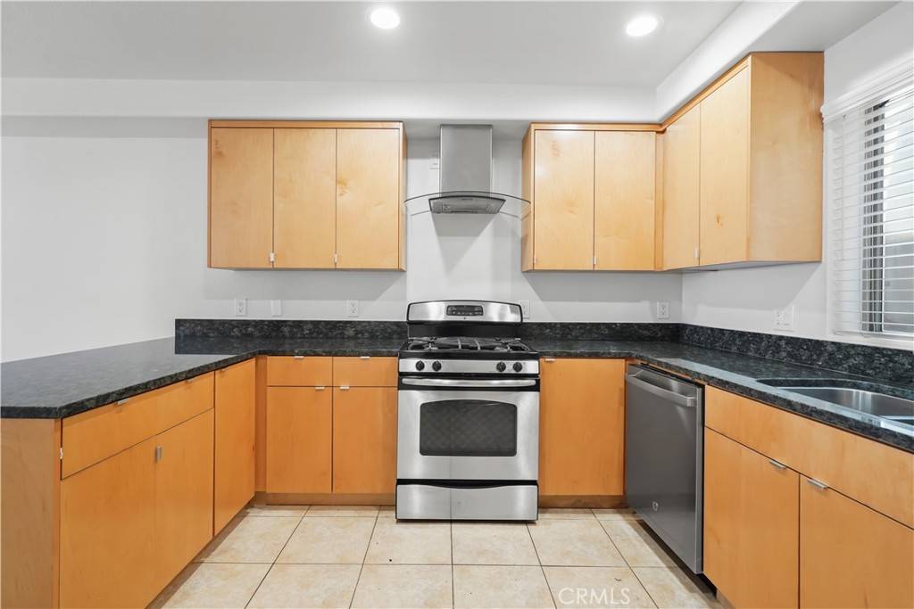 North Hollywood, CA 91601,11312 Huston ST #2