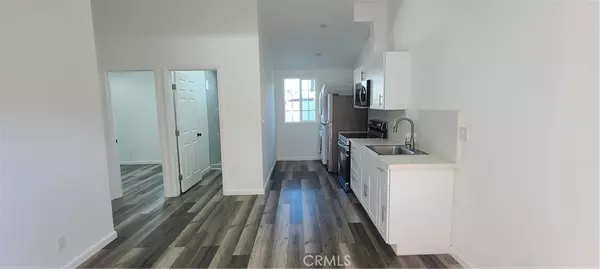 Reseda, CA 91335,8022 Yolanda #8022 1/2