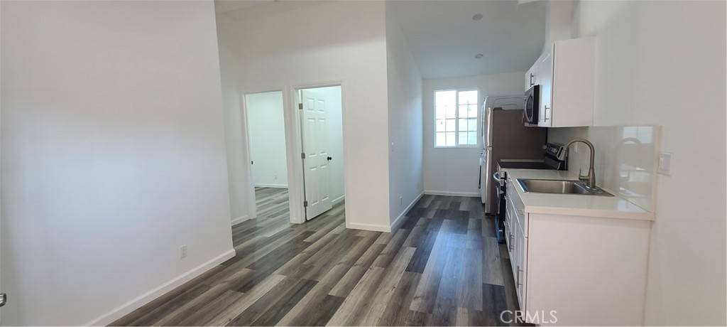 Reseda, CA 91335,8022 Yolanda #8022 1/2