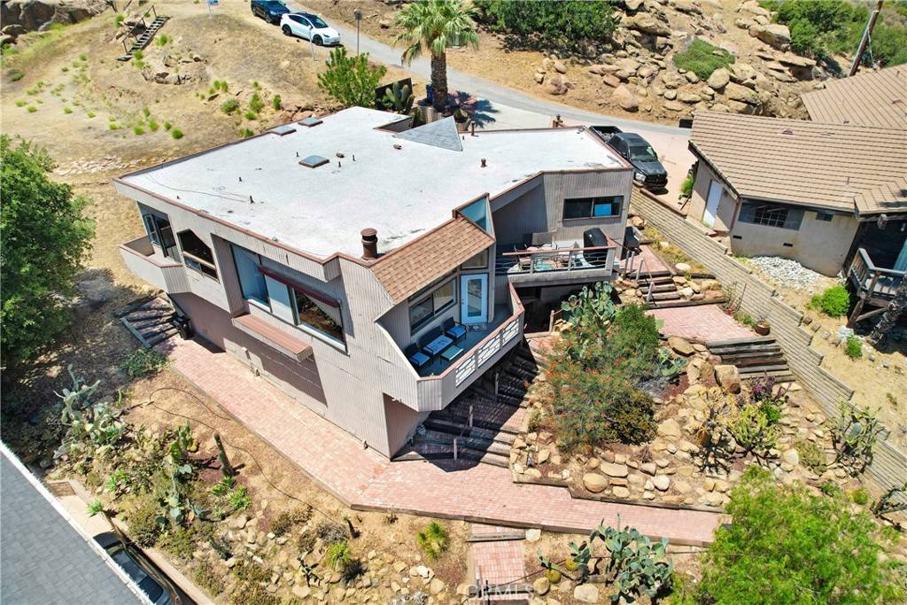 8742 Azul DR, West Hills, CA 91304