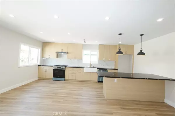 Granada Hills, CA 91344,10345 Blucher AVE