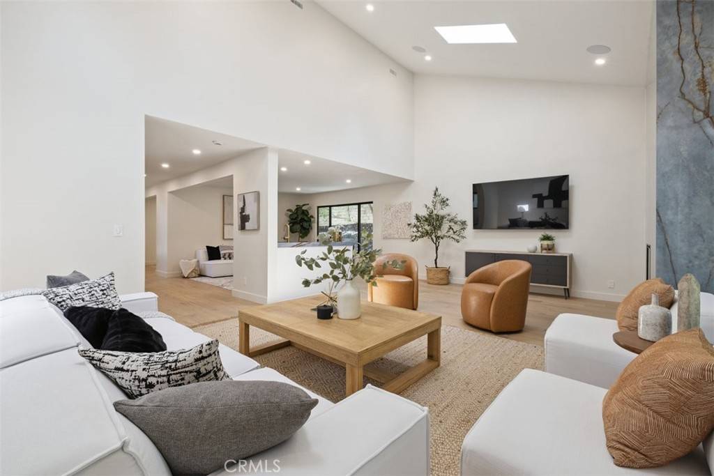 Calabasas, CA 91302,4360 Park Alisal