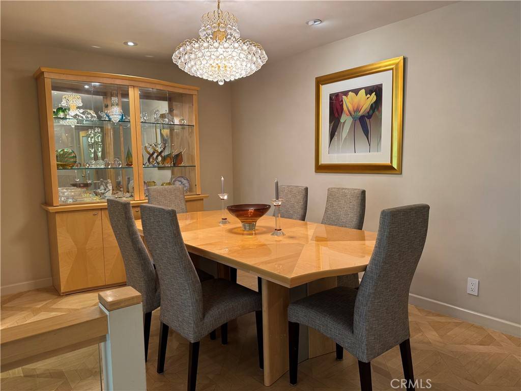 Pacific Palisades, CA 90272,1688 Palisades DR