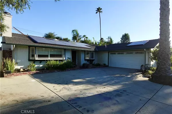 22252 Bassett ST, Canoga Park, CA 91303