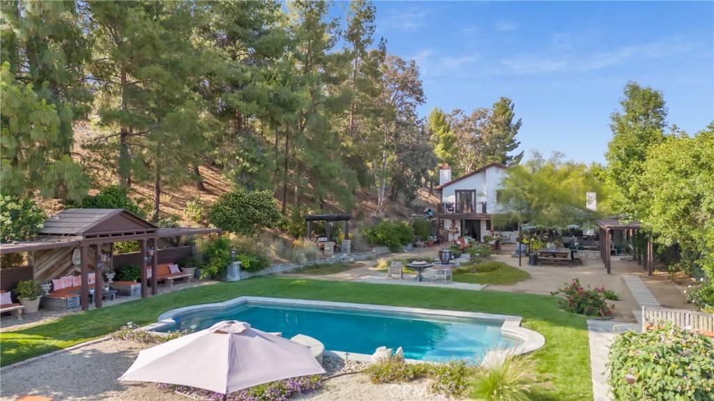 West Hills, CA 91304,24042 Ingomar ST