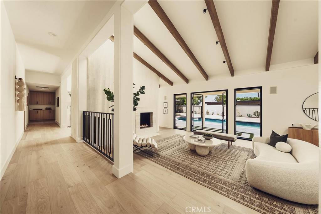 Encino, CA 91316,4195 Alonzo AVE