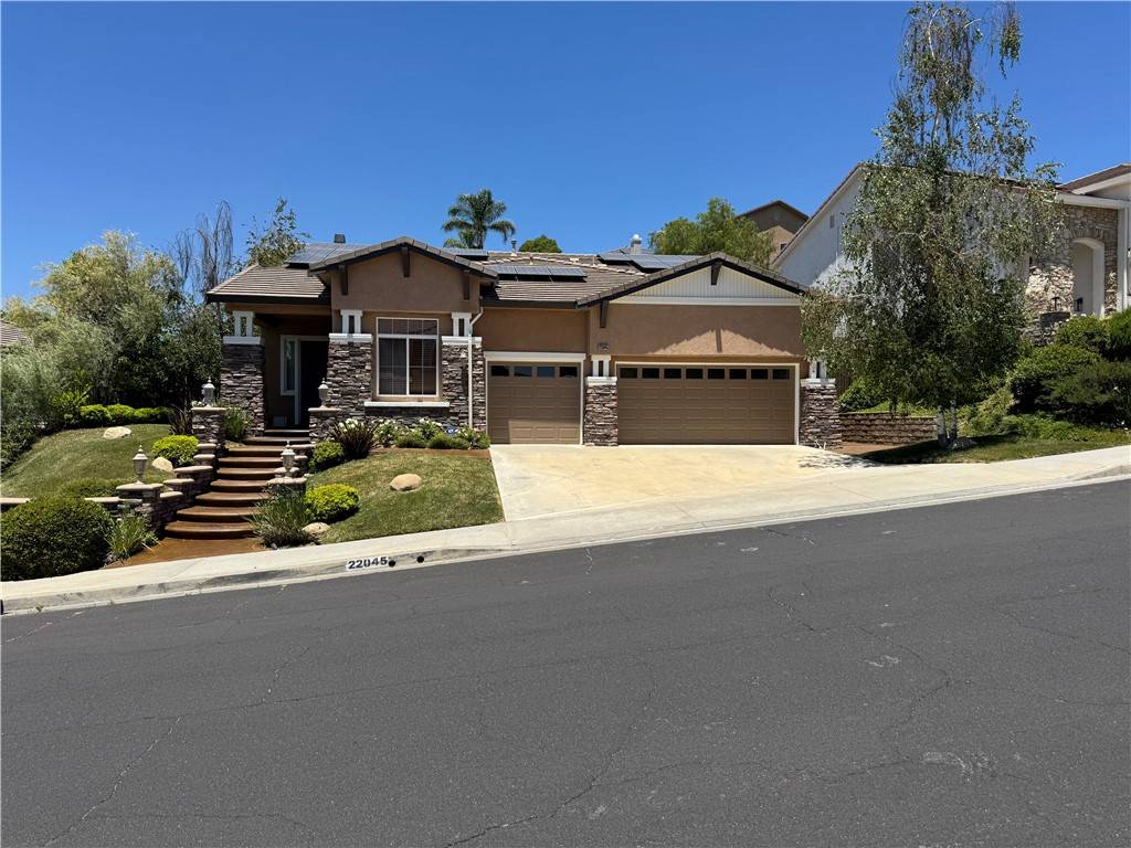22045 Milestone ST, Saugus, CA 91390