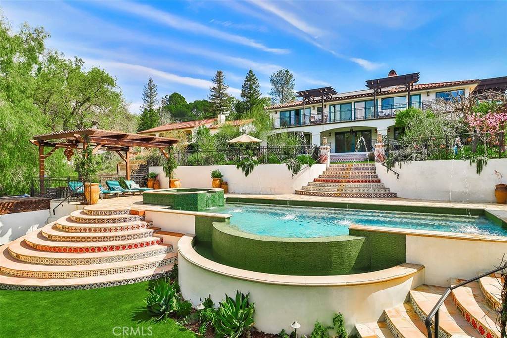 5617 Colodny DR, Agoura Hills, CA 91301