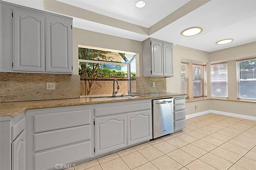 Thousand Oaks, CA 91362,3386 Montagne WAY
