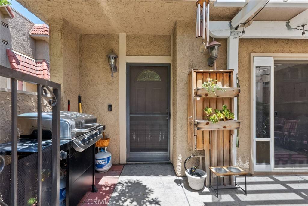 Canyon Country, CA 91387,17910 River CIR #1