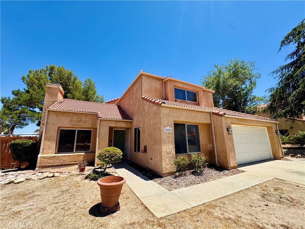38252 La Loma AVE, Palmdale, CA 93551