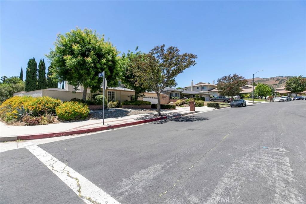 Granada Hills, CA 91344,13119 Constable AVE