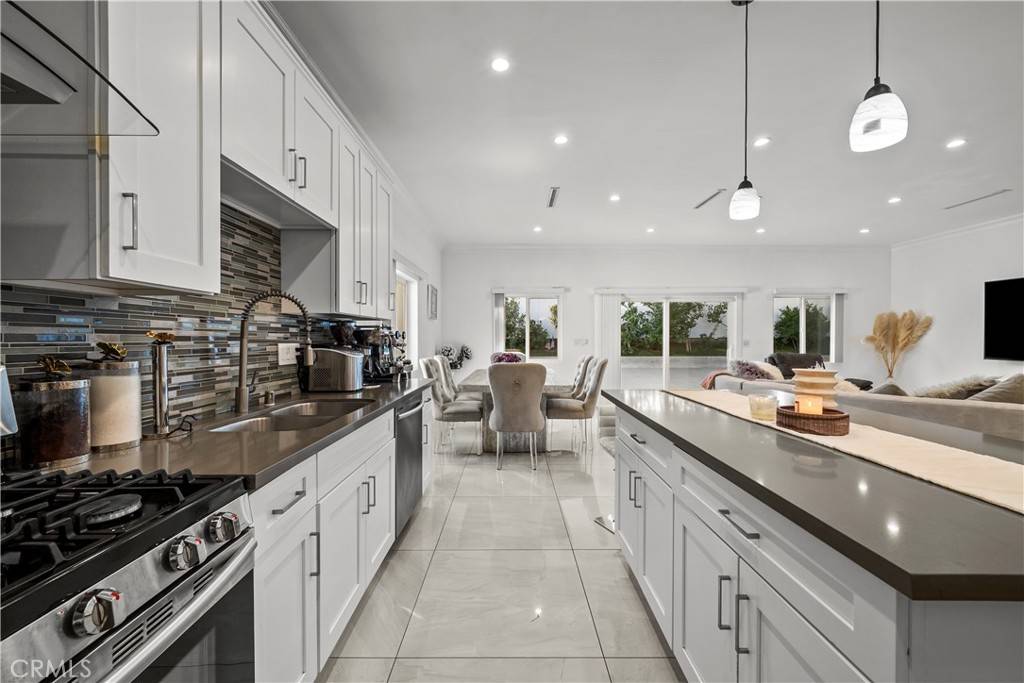 Granada Hills, CA 91344,11209 Forbes AVE