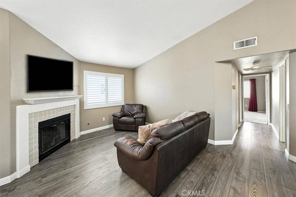 Newhall, CA 91321,18818 Vista Del Canon #G