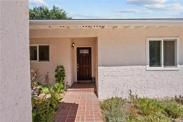 Saugus, CA 91350,27124 Cabrera AVE