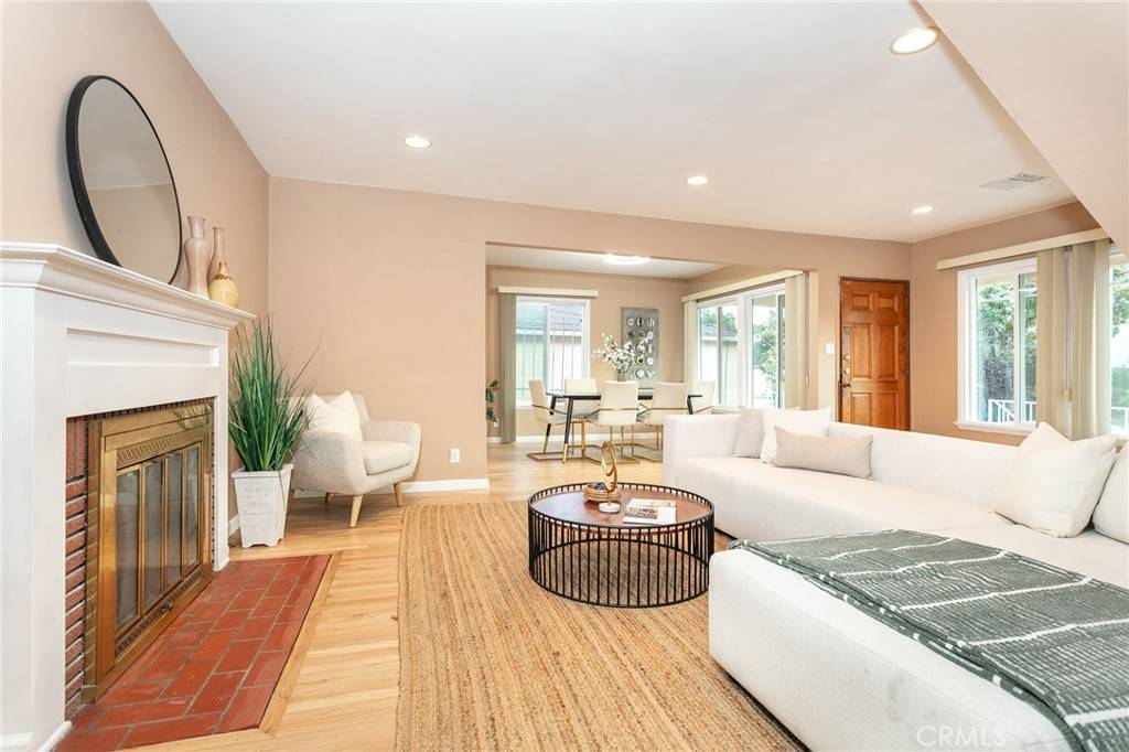 Glendale, CA 91206,420 Canyon DR