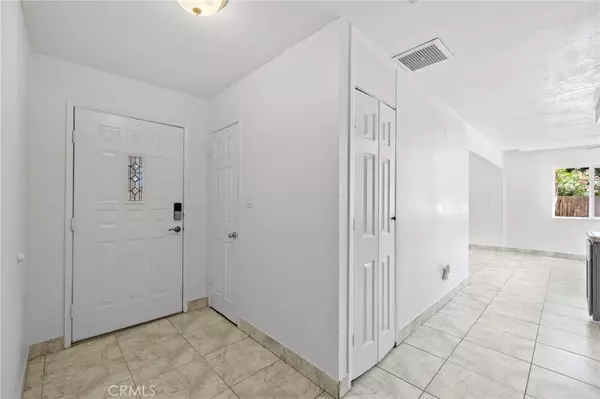 Bakersfield, CA 93314,921 Christian AVE
