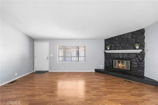 Lancaster, CA 93535,2121 E Avenue I #17