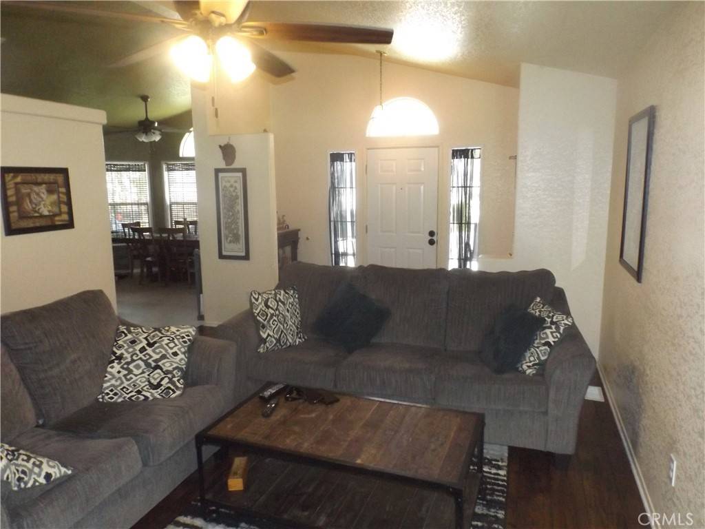 Canyon Country, CA 91351,19842 Canyon View DR