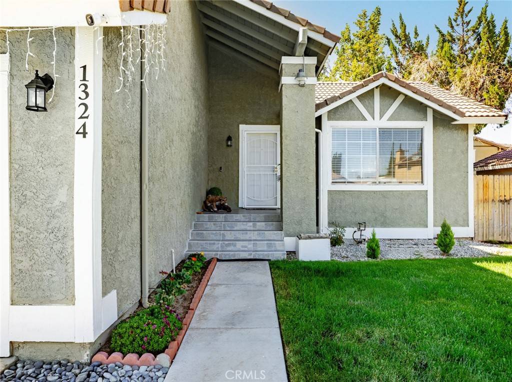 Palmdale, CA 93551,1324 Windermere CT