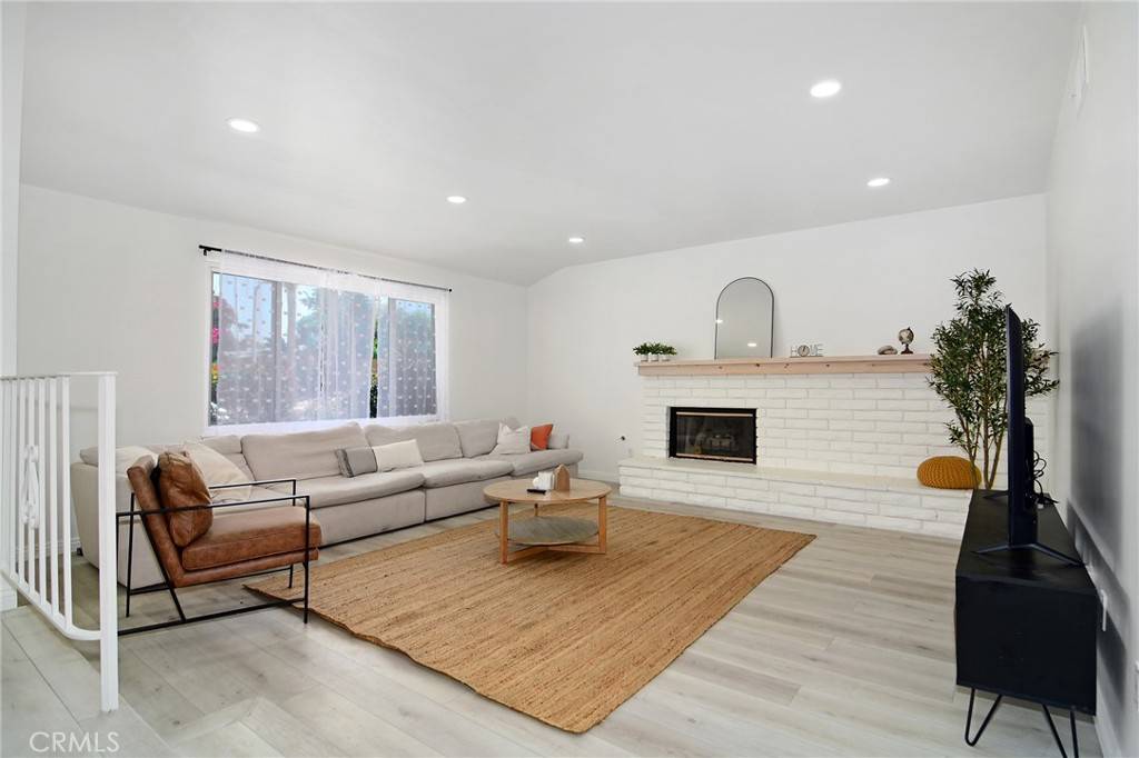 Lake Balboa, CA 91406,17344 Hartland ST