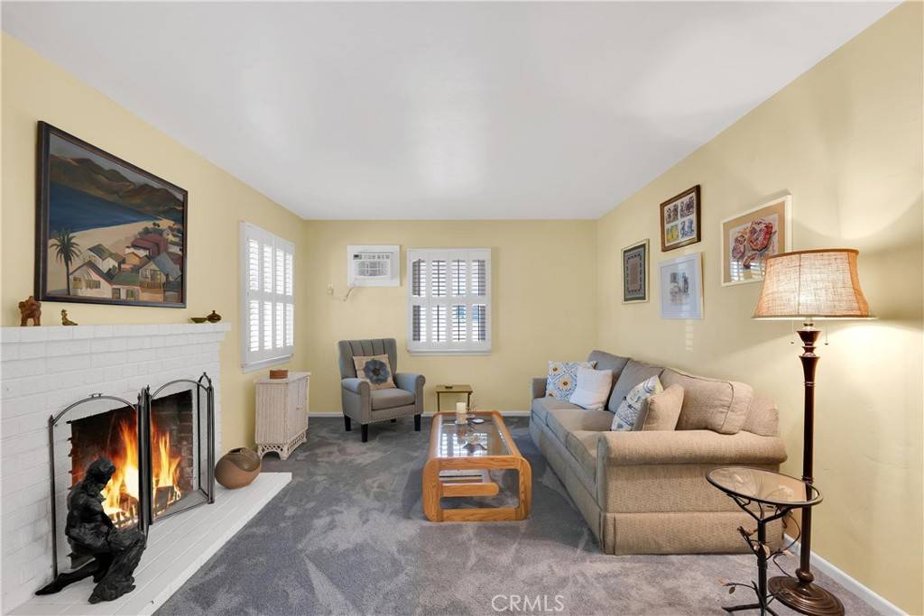 Woodland Hills, CA 91367,22845 Leonora DR
