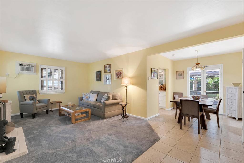 Woodland Hills, CA 91367,22845 Leonora DR