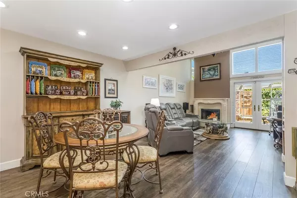 Valencia, CA 91355,23130 Yvette LN