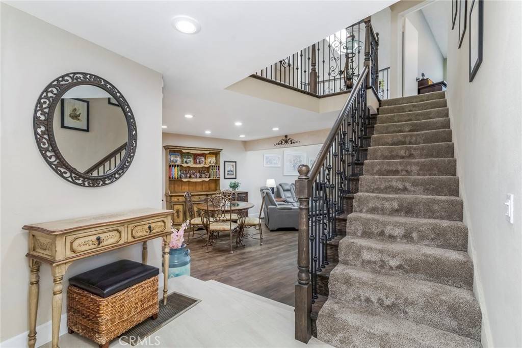 Valencia, CA 91355,23130 Yvette LN