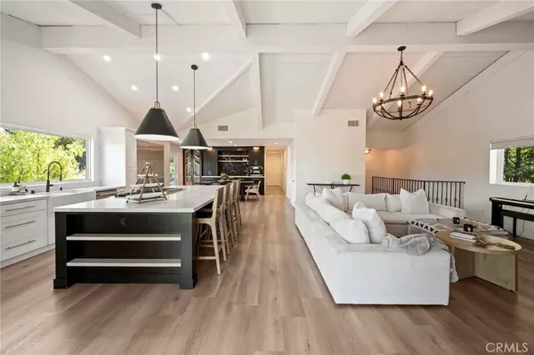 3532 Mesquite DR, Calabasas, CA 91302