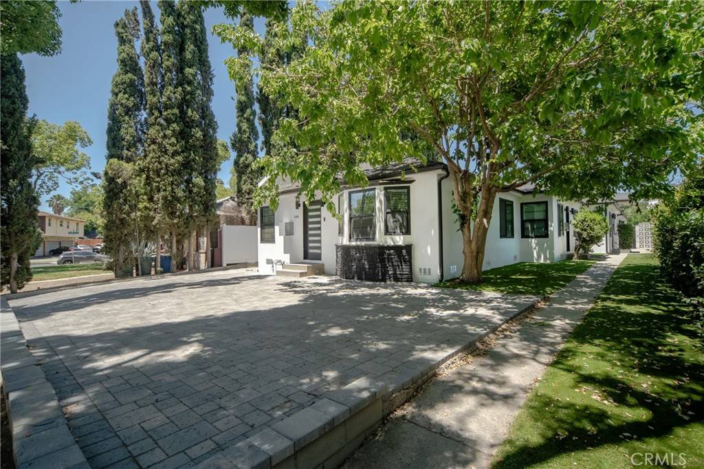 Burbank, CA 91506,1123 W Angeleno AVE