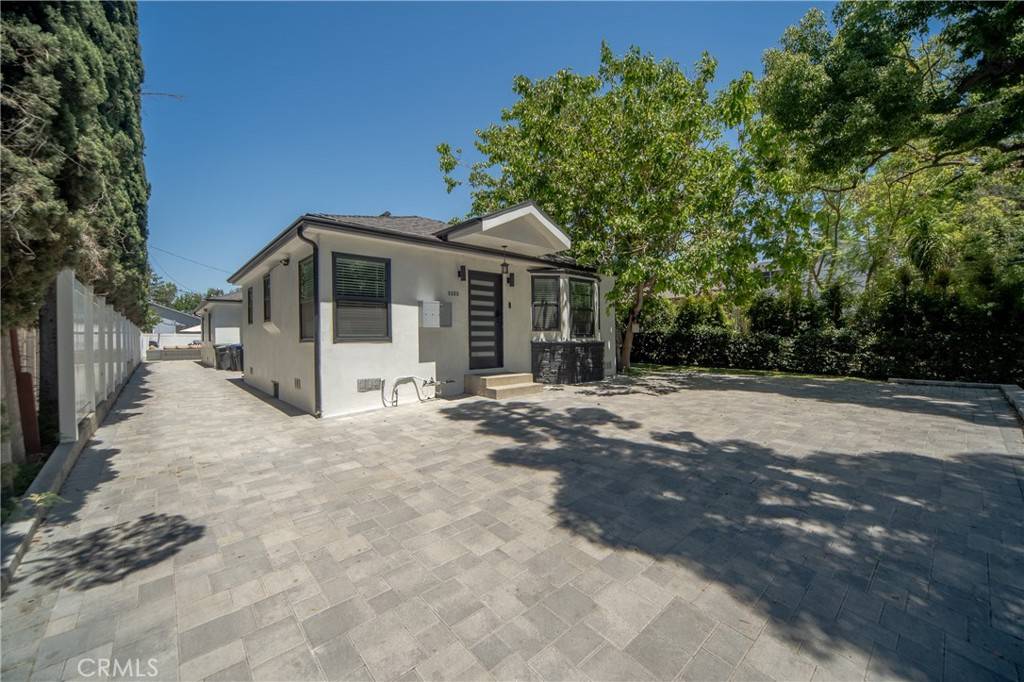 Burbank, CA 91506,1123 W Angeleno AVE