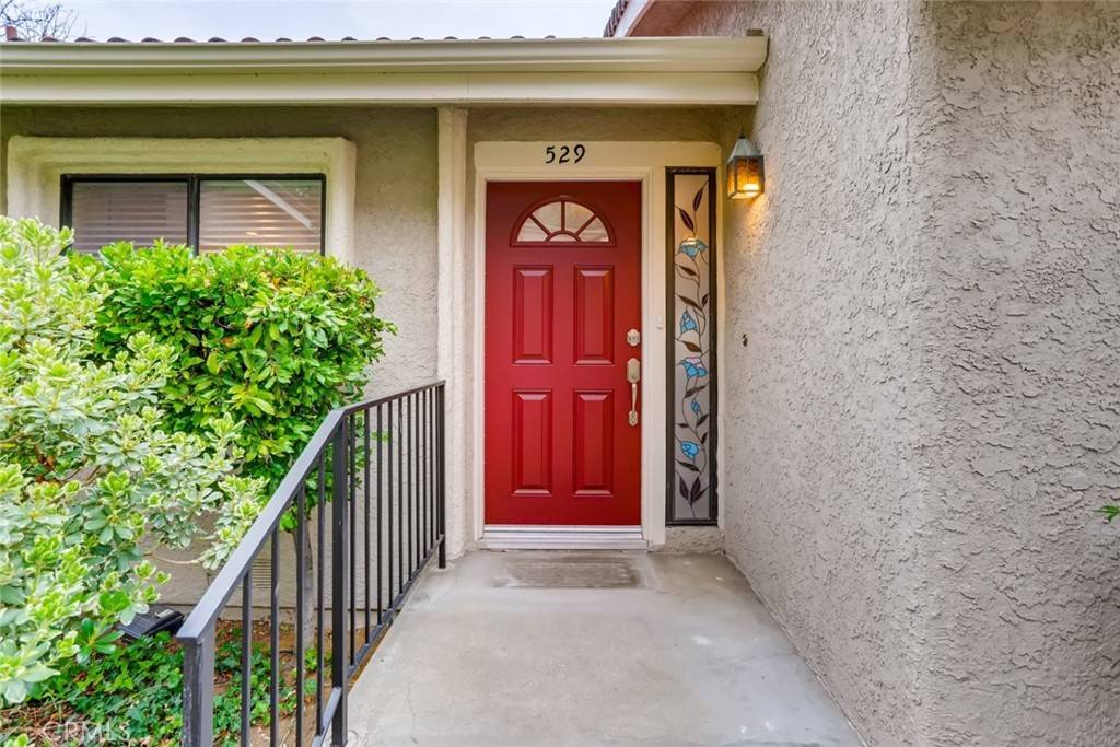 Oak Park, CA 91377,529 El Azul CIR