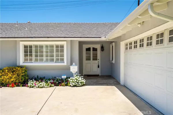Woodland Hills, CA 91364,23172 Gainford ST