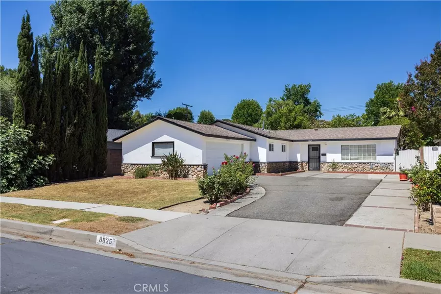 8825 Sophia AVE, North Hills, CA 91343