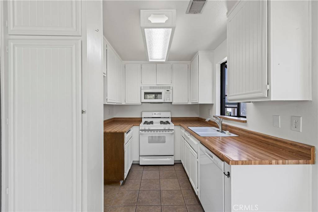 Canyon Country, CA 91387,18165 Sundowner WAY #914